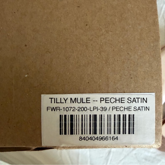 Doen Tilly Mule in Peche Satin - Picture 3 of 4